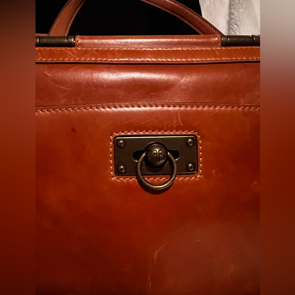 ⭐️ Make Me An Offer ⭐️ Frye Farrah Leather Handbag - Picture 6 of 10